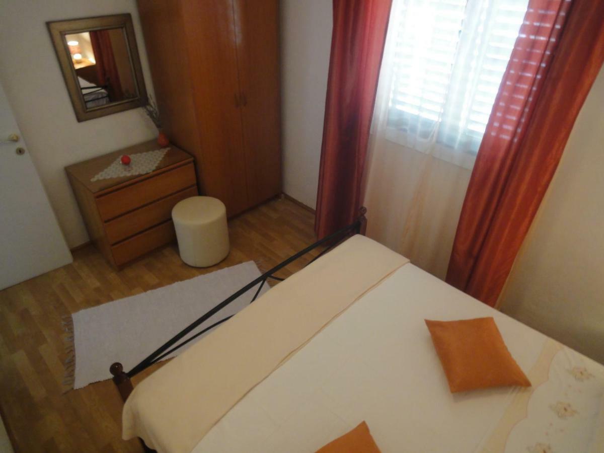 Apartments Villa Ana Мали Дървеник Екстериор снимка