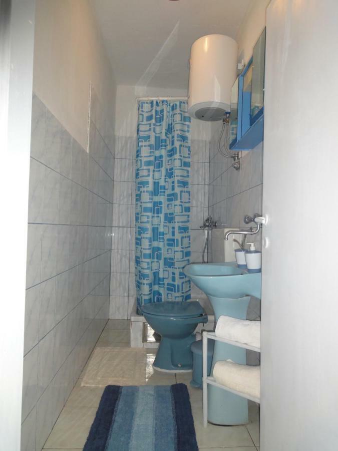 Apartments Villa Ana Мали Дървеник Екстериор снимка